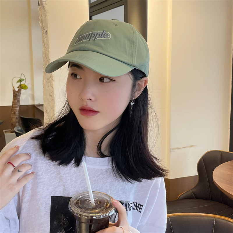 A Korean-style Instagram trendy and versatile sun protection cap for women in spring and summer, a letter sun protection cap that shows off the face, and a small green baseball cap for men pic 4