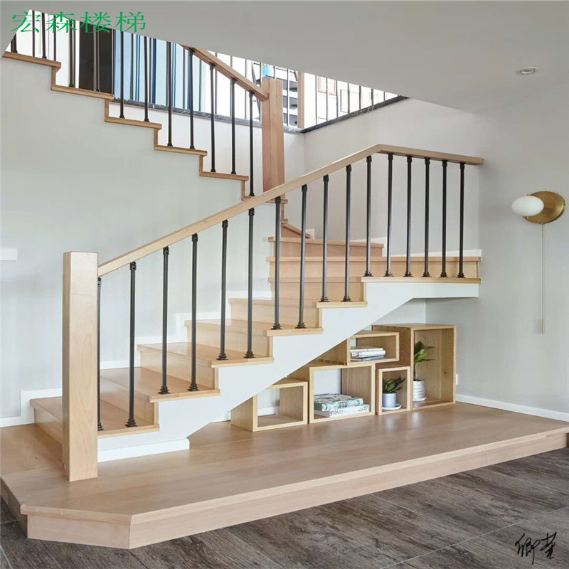 楼梯铁踏步板工地踏板铁艺立柱现代木实木平台护栏踏步板北欧临时