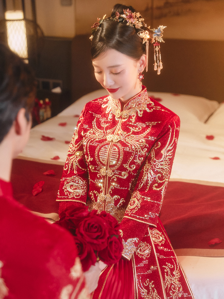 秀禾服2023新款结婚中式新娘服龙凤褂嫁衣凤冠霞帔婚服修身显瘦女