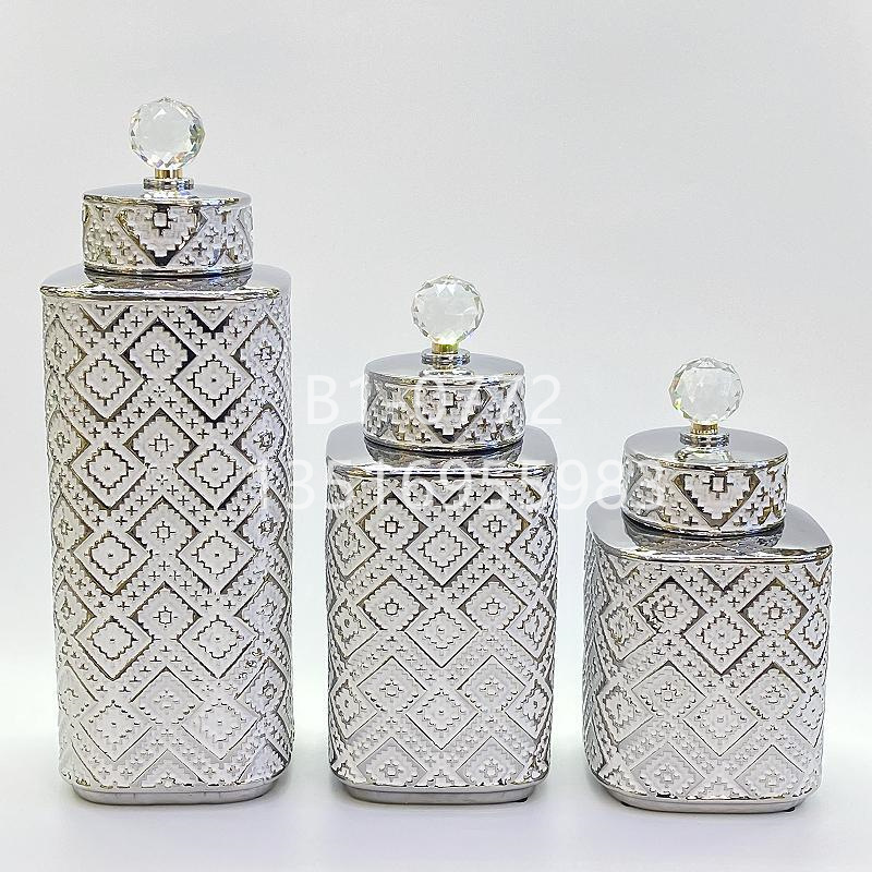 European-Style Electroplated Plaid Vase Gold and Silver Color Ceramic Pot Crystal Light Luxury Crafts Soft Decoration Ornaments Golden Castle Vase