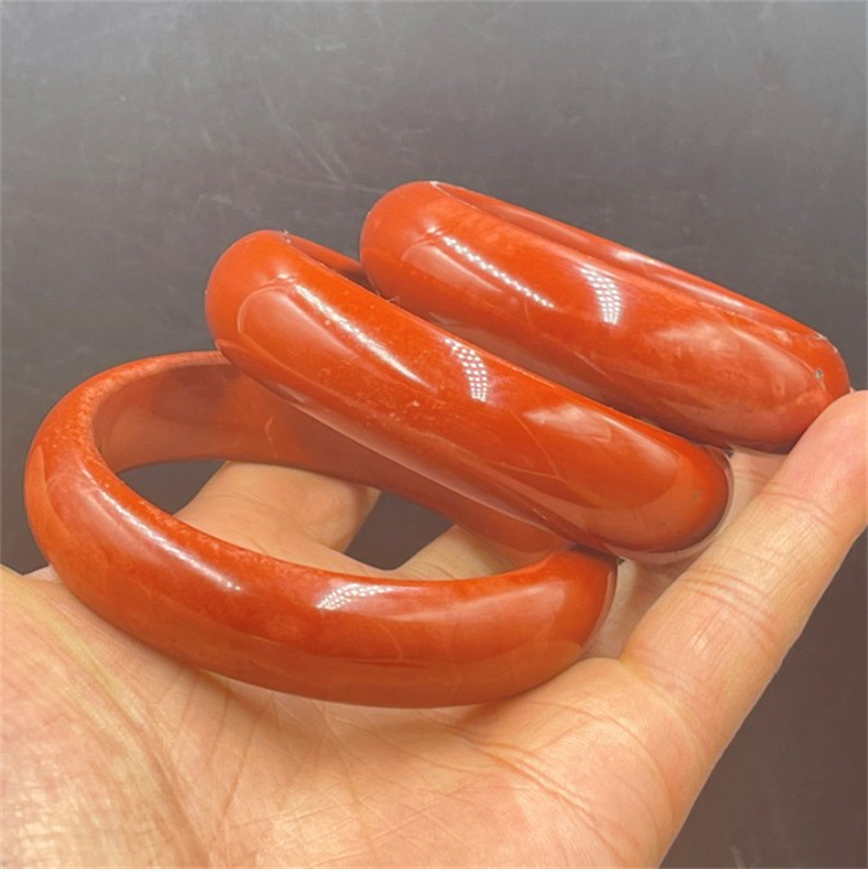 直播货源天然石英岩质红碧石手镯南红色手镯抖音快手玉镯礼品