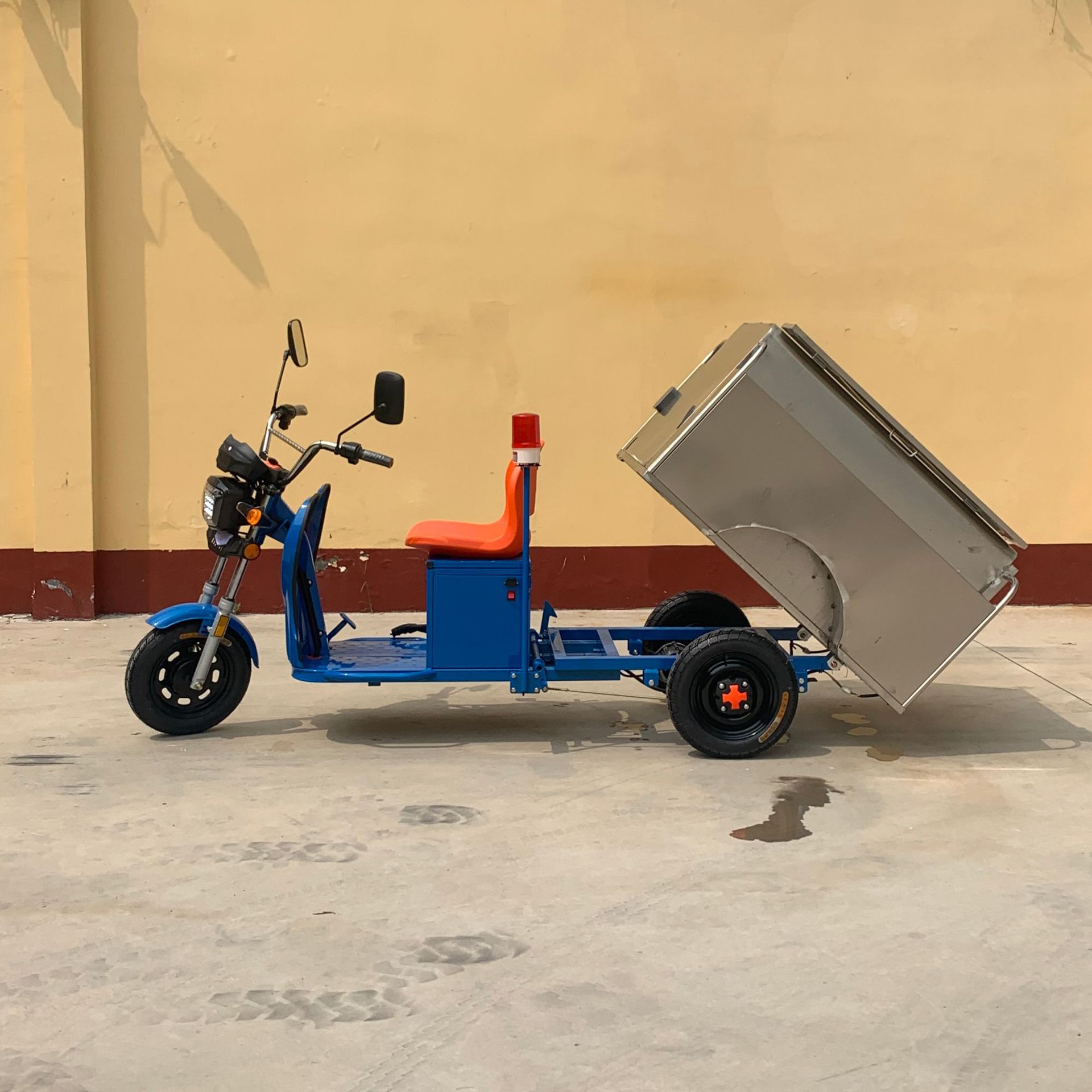 电动保洁三轮车环卫车垃圾清运车快速小区清洁车不锈钢清运车