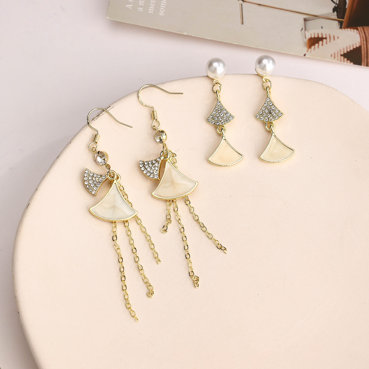 韩国小众个性耳饰气质镶钻流苏耳钩气质简约扇形镶钻珍珠耳环女