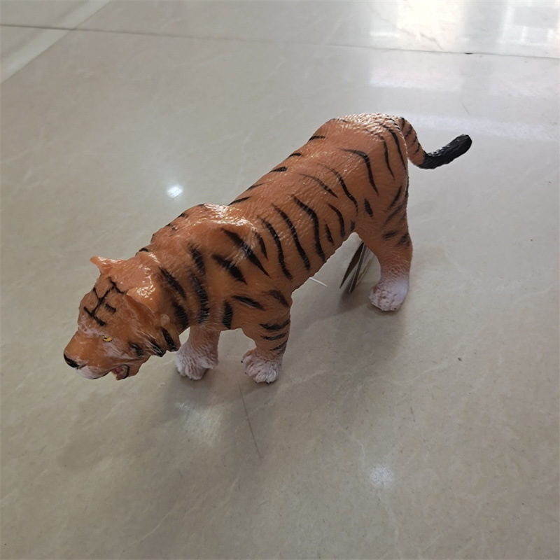大号软胶发声发光仿真狮子动物模型儿童玩具摆件森林老虎2耐摔3-6