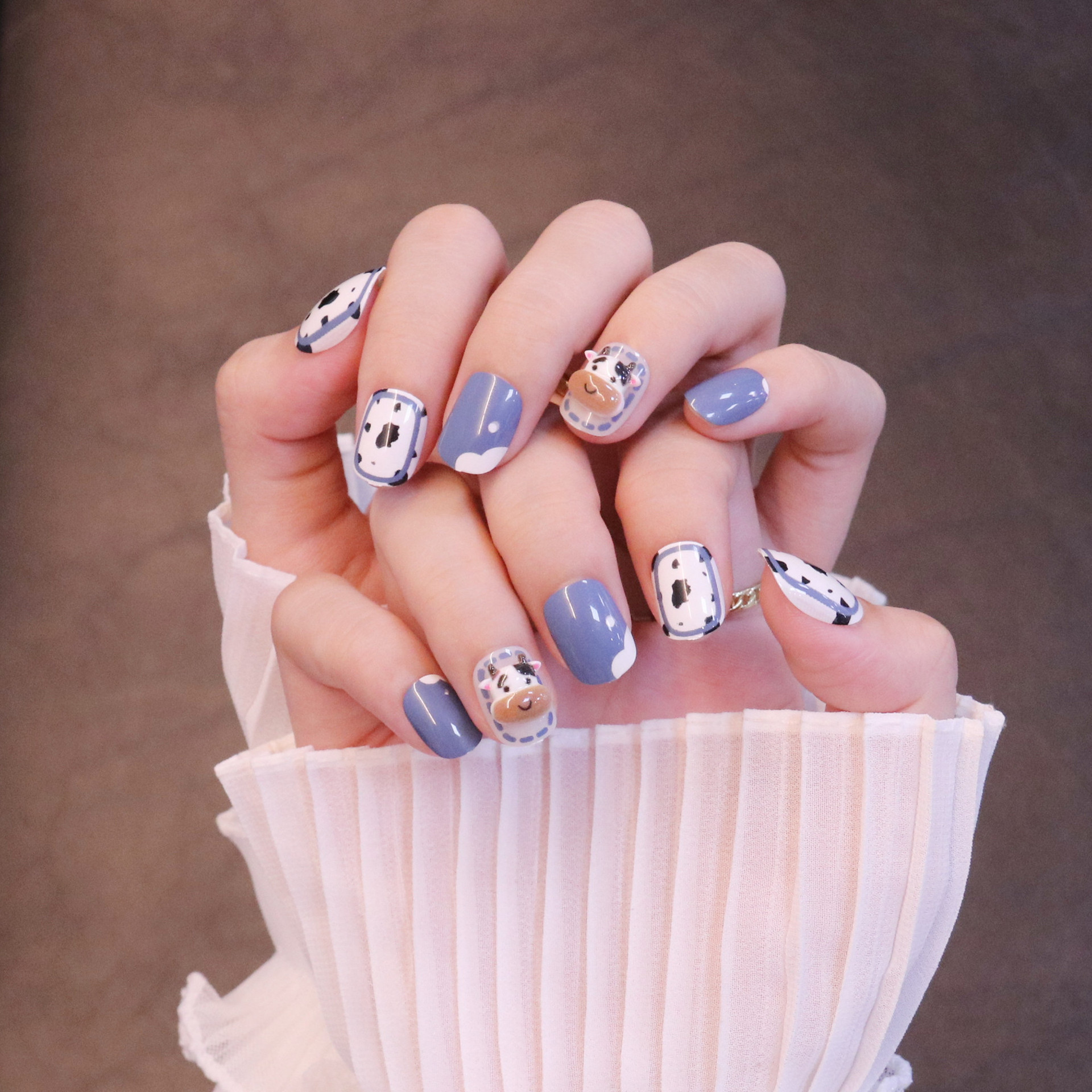 美甲贴片穿戴甲美甲片成品短款可爱奶牛指甲贴片假指甲网红指甲片