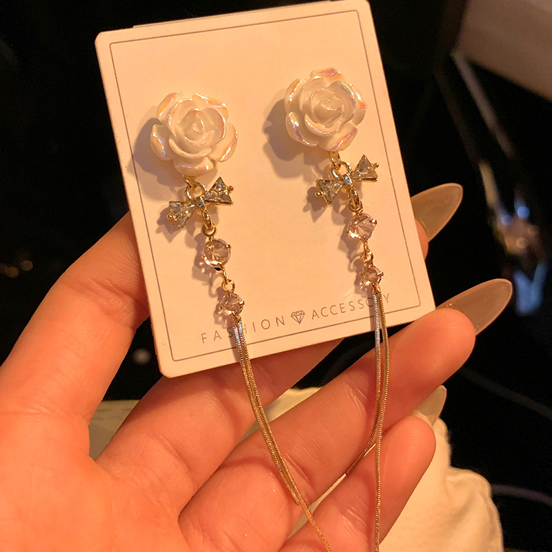 White Rose Tassel Bow Earrings Women's Light Luxury High-Grade Earrings 2023 New Fashion Temperament Personalized Ear Jewelry