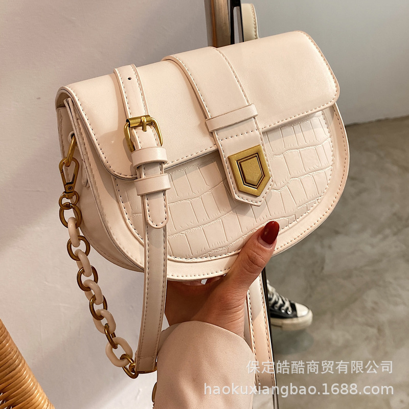 高级质感小众设计小包包女2024新款潮时尚百搭网红洋气斜挎马鞍包