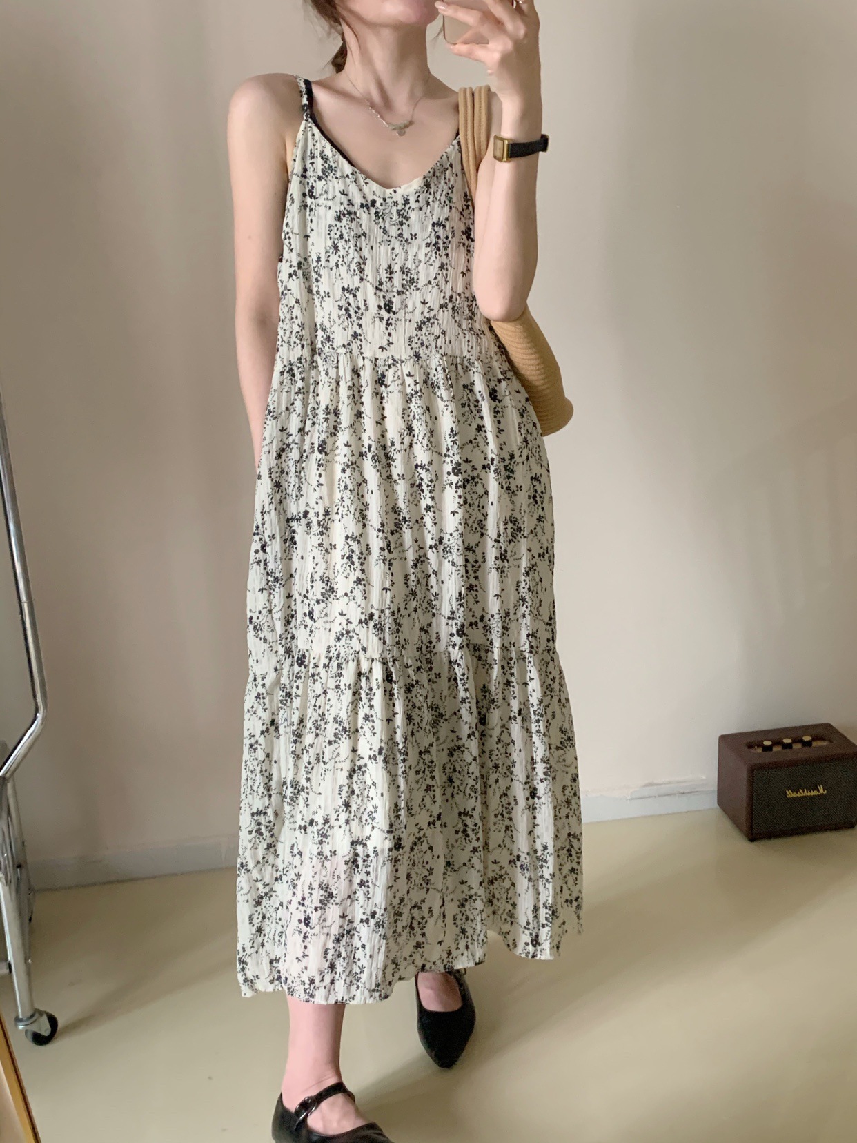 气质淑女风小碎花吊带裙2024春夏新款女装韩版时尚长款显瘦连衣裙