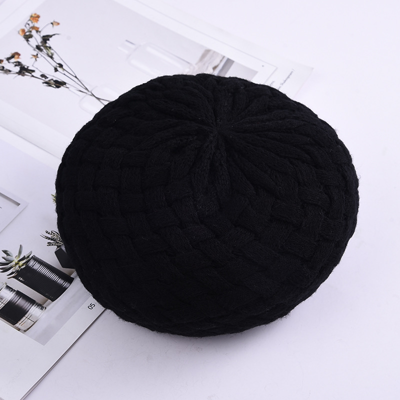 New Style Autumn and Winter Show Face Small Painter Cap Big Head Circumference Beret Korean Knitted Pullover Hat Wholesale