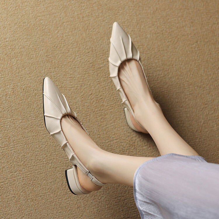 法式气质小众仙女风尖头包头后空粗跟凉鞋女一字扣高跟鞋女t7110