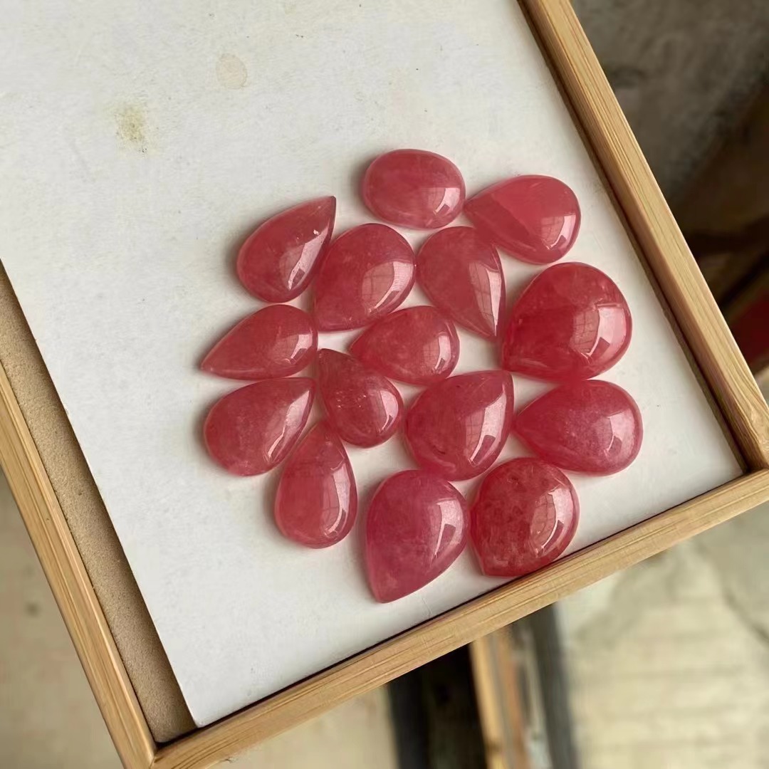 天然红纹石水滴裸石产地阿根廷晶体冰透颜色艳丽首饰镶嵌配饰品