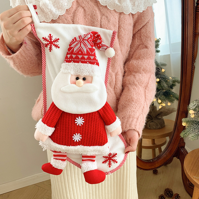 Cross-Border Wholesale Christmas Decorations Knitted Three-Dimensional Elderly Snowman Gift Bag Christmas Tree Decoration Candy Bag