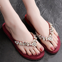 女拖鞋2024夏季新款韩版水钻时尚休闲女外穿平底人字夹脚平跟凉拖