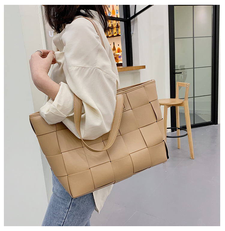 Women's Bag 2021 Spring New Woven Small Square Bag Korean Fashion Shoulder Messenger Bag Handbag