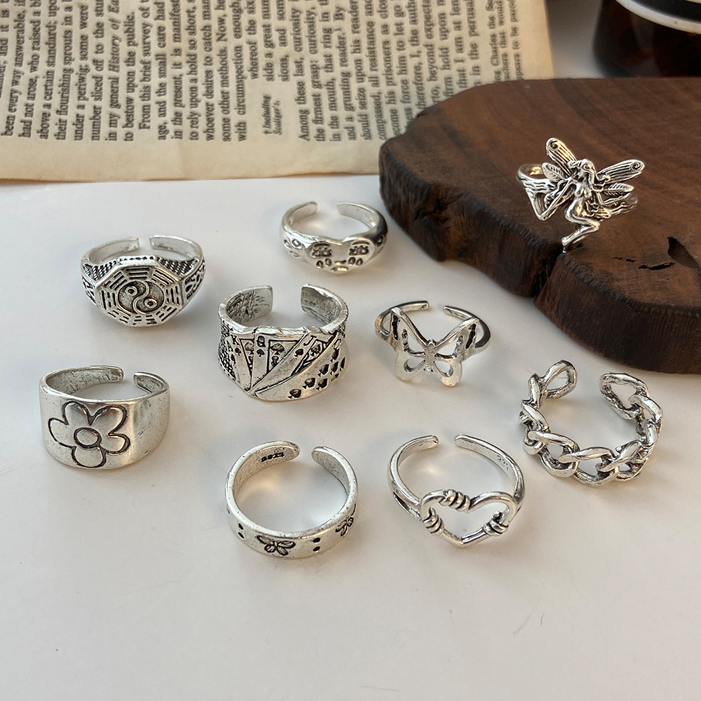 Alloy Chain Ring Vintage Crying Face Ring 9-Piece Set Poker Ring Hollow out Love Heart-Shaped Ring Daisy Ring