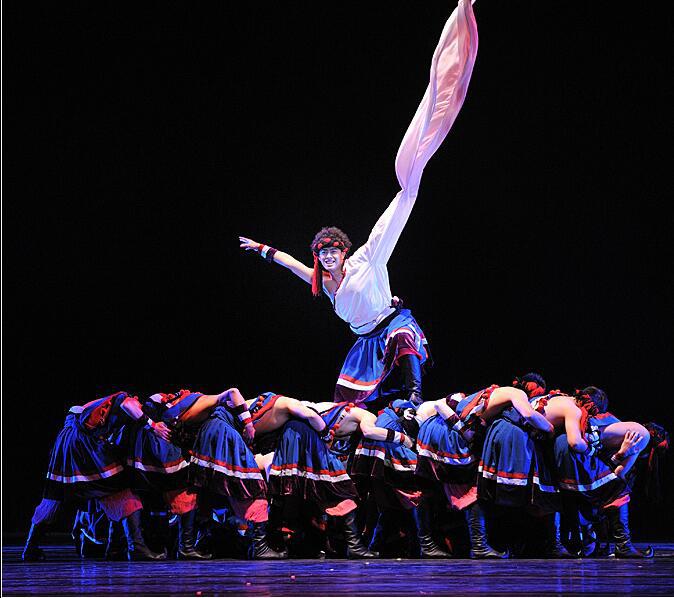 新款藏族舞蹈演出服女成人表演舞蹈翻身水袖农奴演出服装男考试