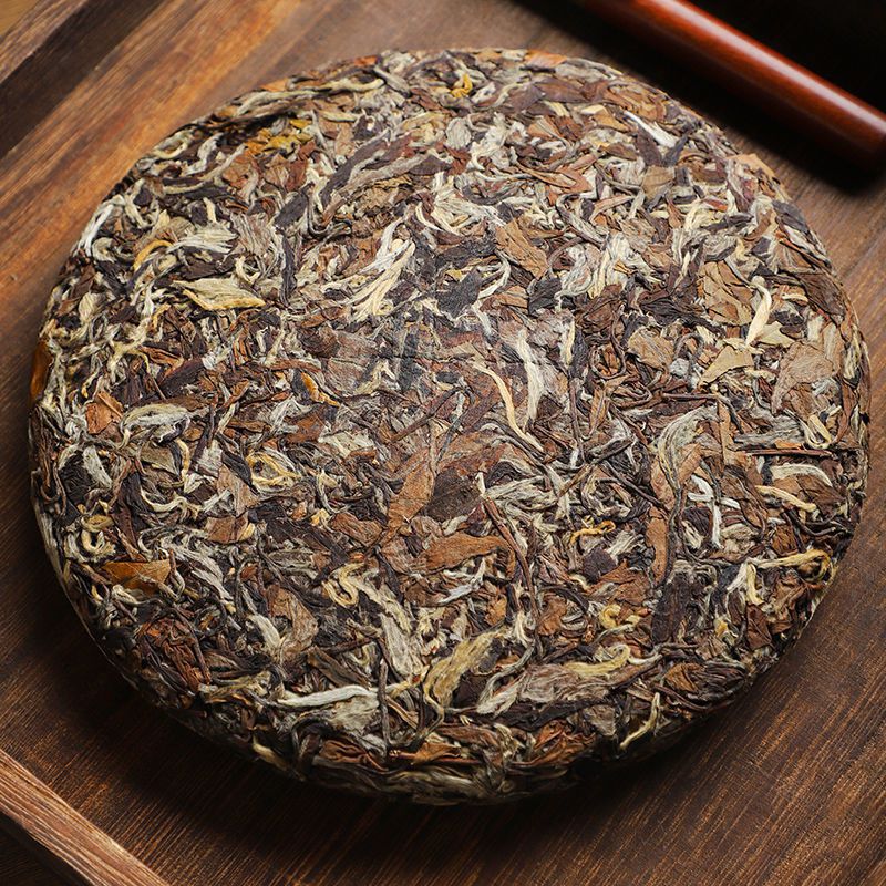 2013年白牡丹王茶饼福鼎白茶明前茶原料老白茶高山紧压茶饼