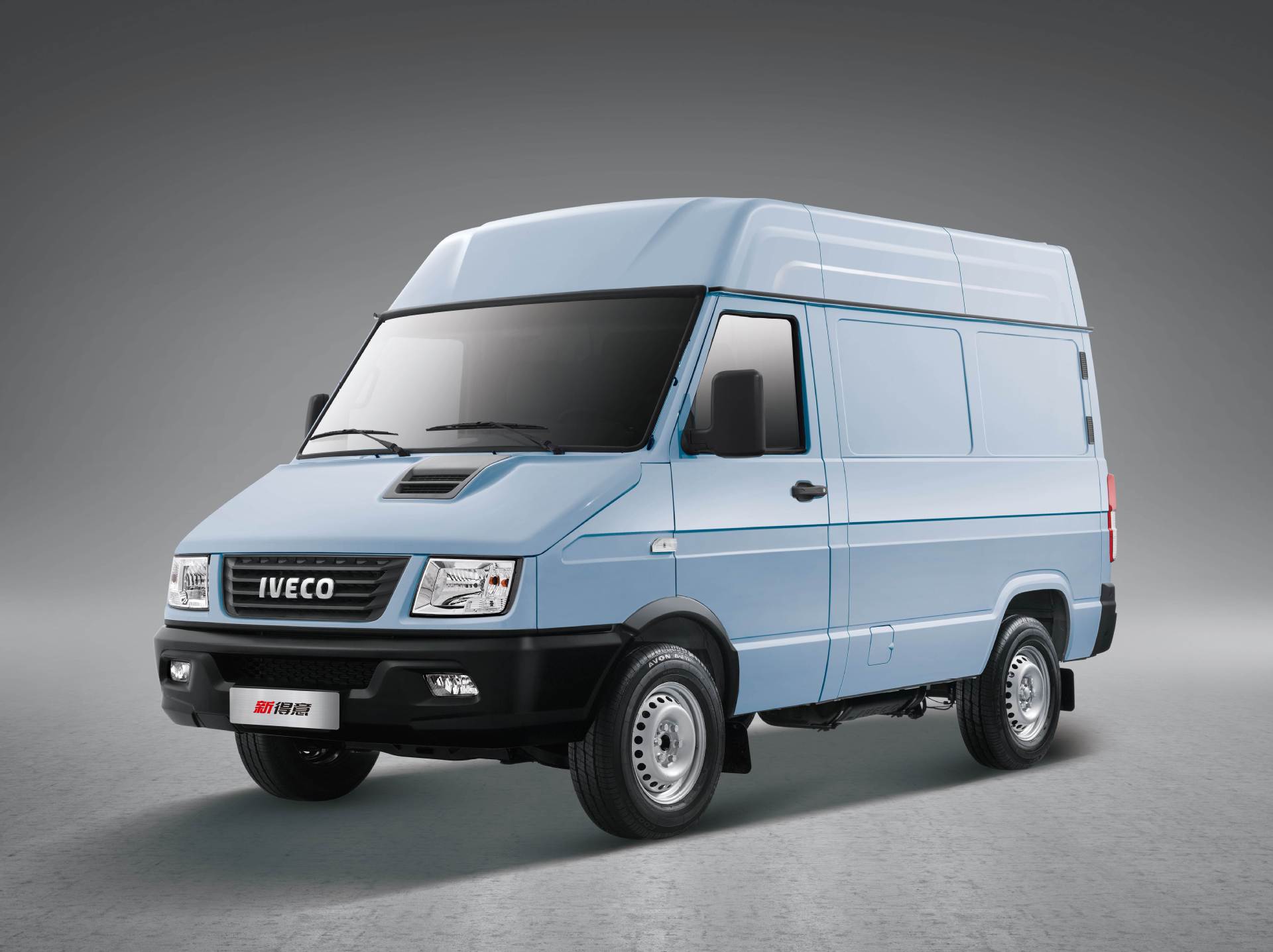 依维柯新得意厢式车v35