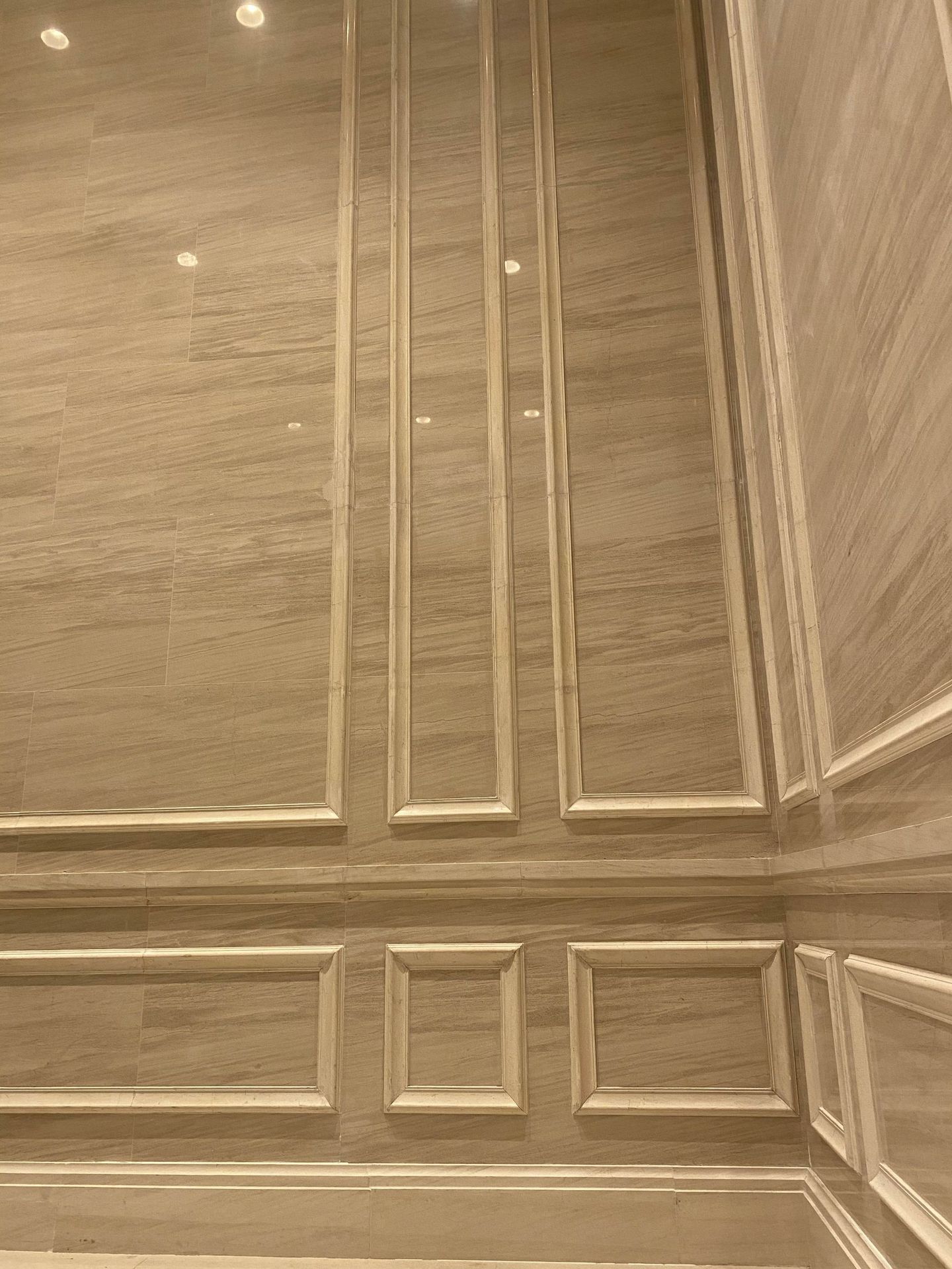 葡萄牙米黄沙漠风木化石云浮天然大理石定制加工墙身护墙板门洞