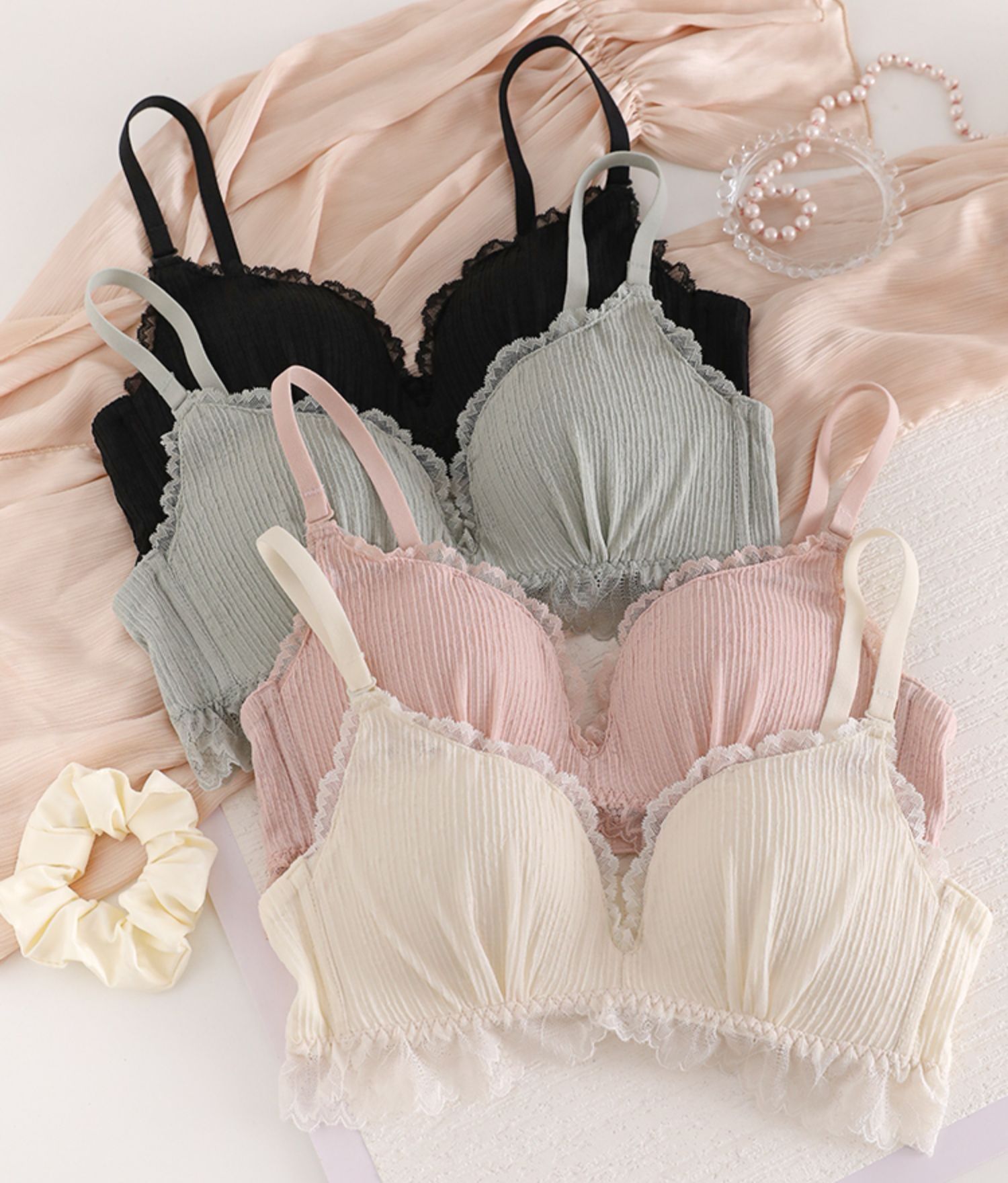 内衣女薄款纯欲风无钢圈小胸聚拢少女蕾丝无钢圈显胸小性感文胸