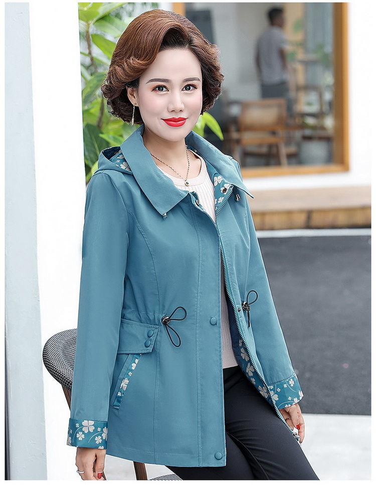 中老年妈妈春秋外套2020新款中年女秋装上衣40岁50洋气风衣中长款