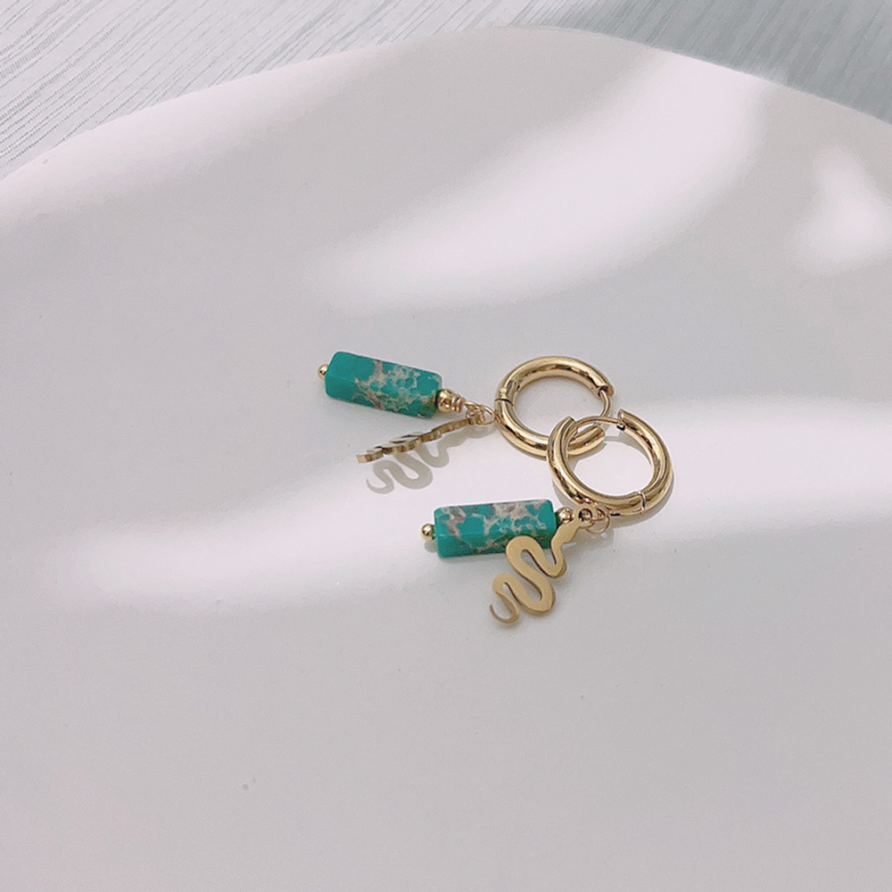 Amazon Hot Selling French Retro Natural Stone Turquoise Snake Necklace Earring Bracelet Suit Fashion Popular Ornament