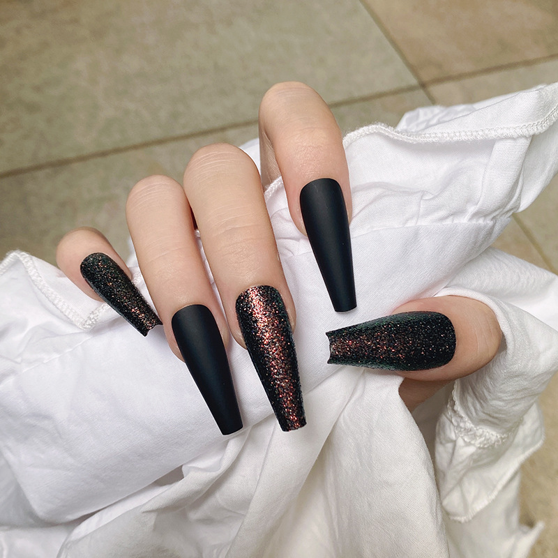 超长款芭蕾甲假指甲贴片 黑色闪粉跳色美甲甲片穿戴甲 炫酷棺材甲
