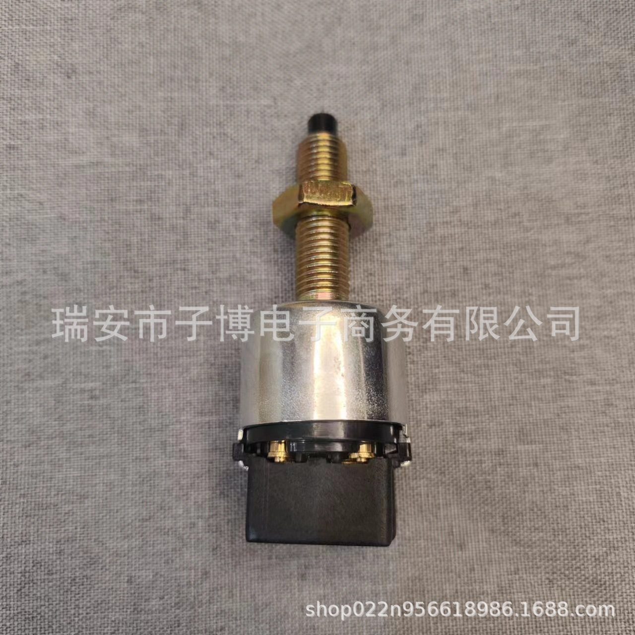 适配五十铃货车庆铃100p600p4k庆铃皮卡kv100k600kv600刹车灯开关