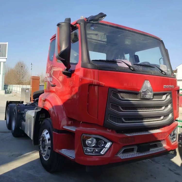 中国重汽豪瀚n7平顶驾驶室国六440马力牵引车-阿里巴巴