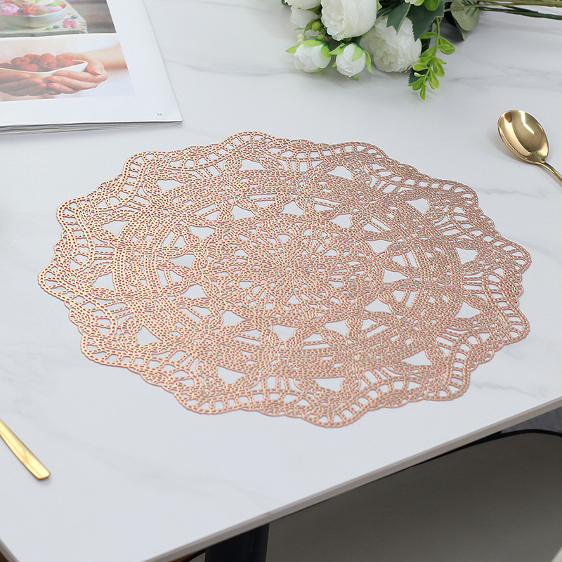 Placemat Gilding PVC European Lace Pattern Hollow Decorative Placemat PVC Waterproof Oil-Proof Stain-Resistant Scratch-Resistant Heat Proof Mat