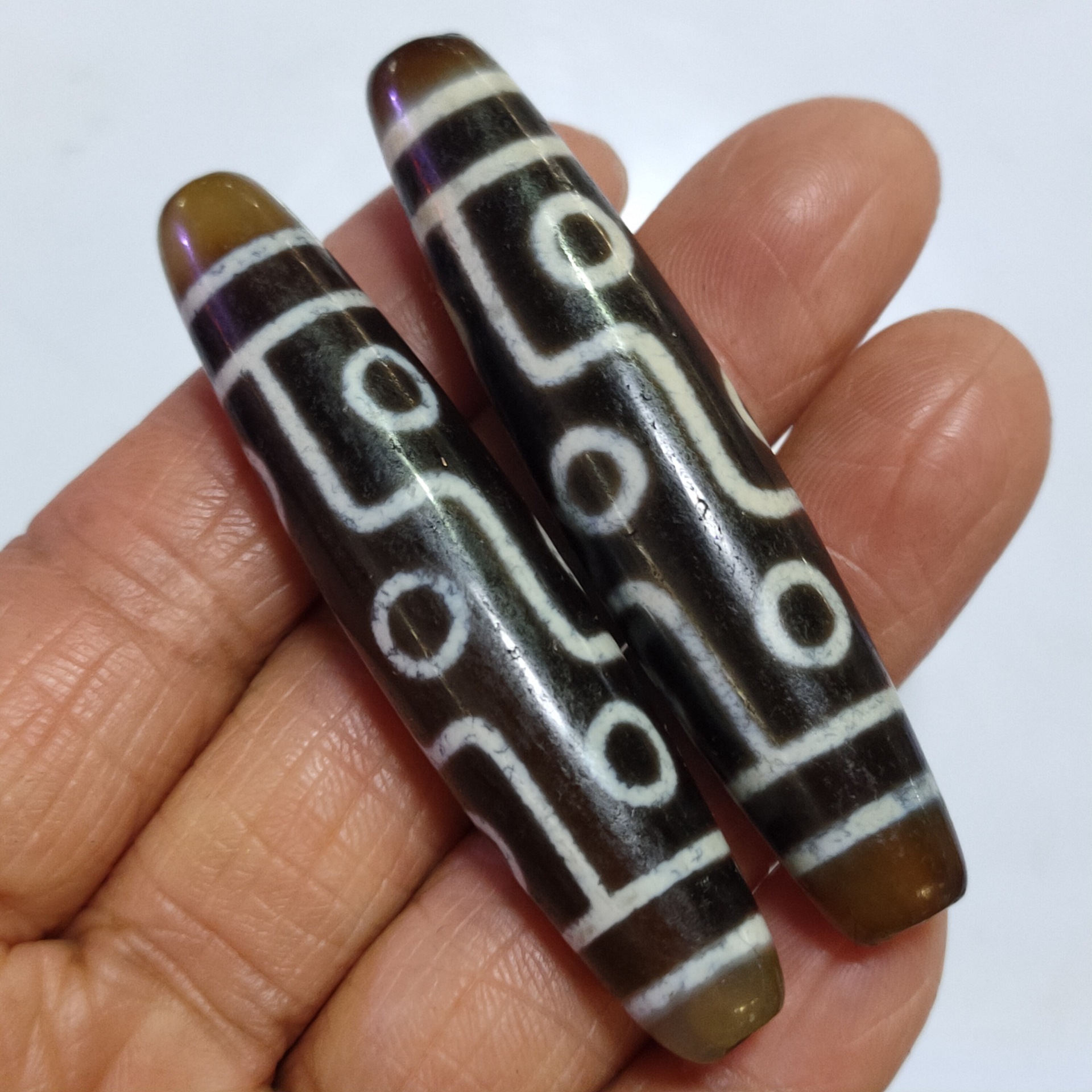 供应珠宝西藏九眼天珠玛瑙风化纹包浆玉髓九眼天珠藏式佛珠吊坠