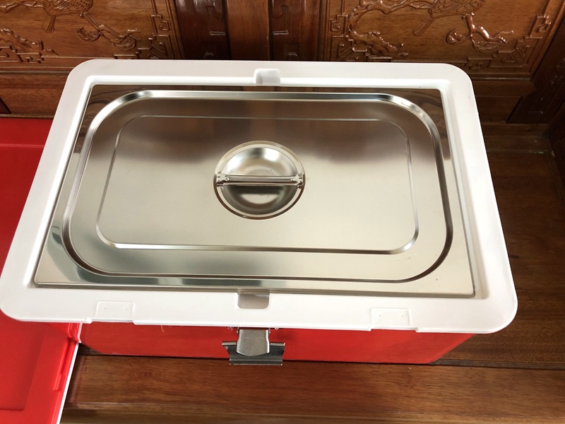 塑料保温箱 长方形保温箱 红色保温箱.jpg