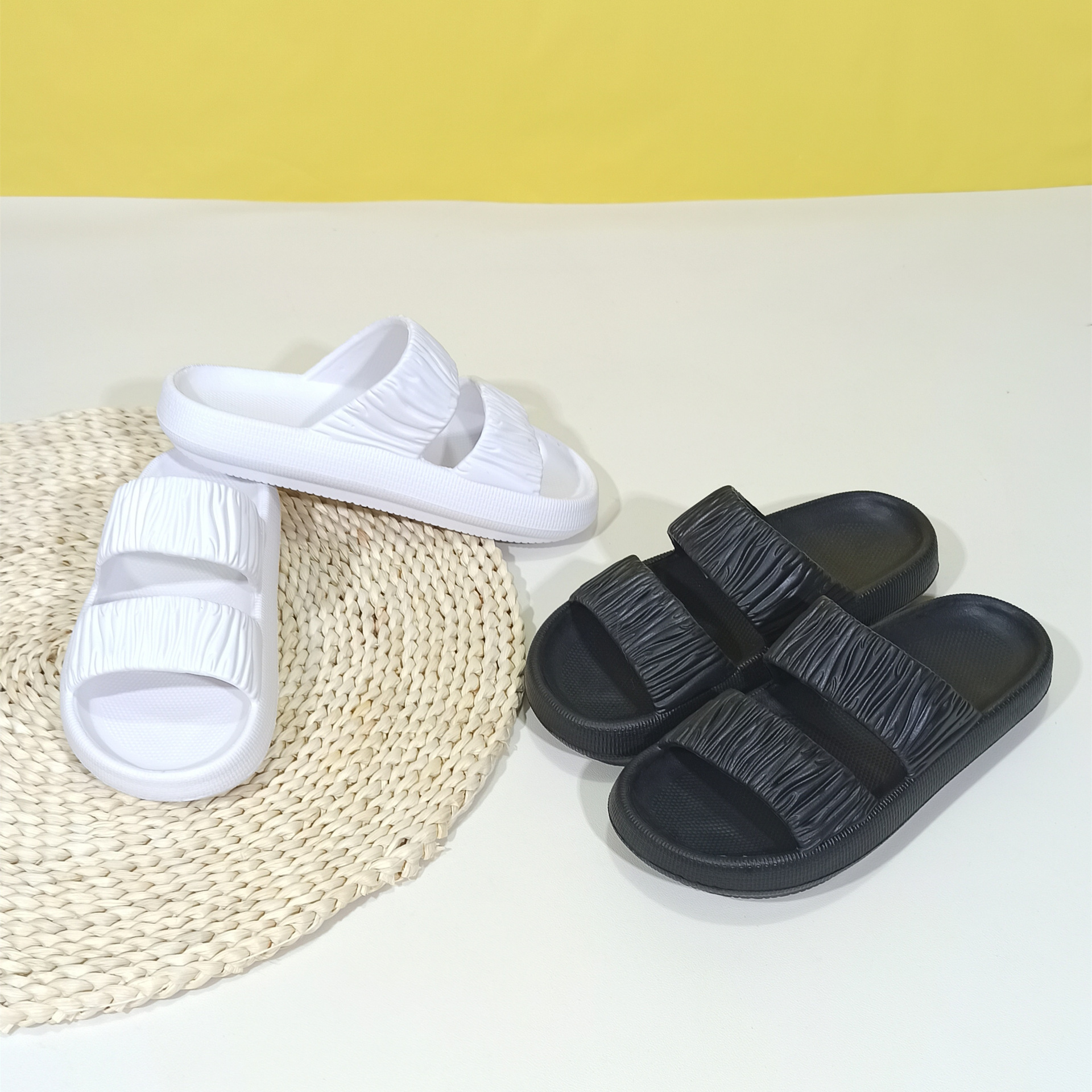 工厂批发时尚女款一字拖鞋eva材质防滑厚底软底情侣款夏季凉拖鞋