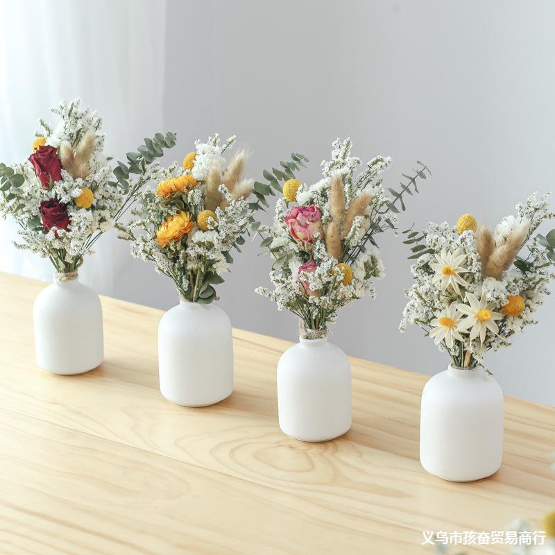 云南干鲜花雏菊满天星迷你轻奢干花束餐桌diy花桌面-阿里巴巴