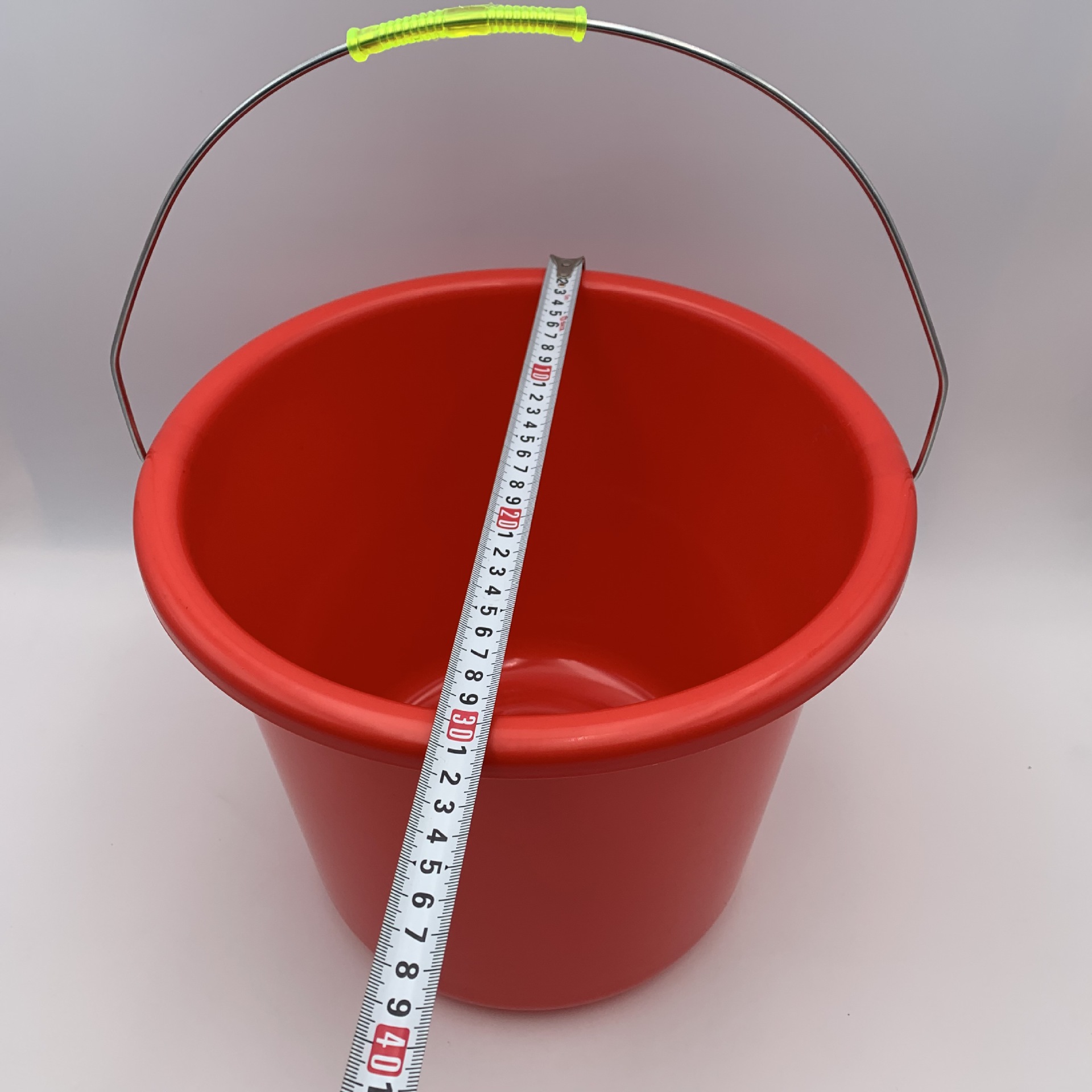 38加厚红桶家用塑料提水桶清洁圆形储水桶厂家货源两元店百货批发