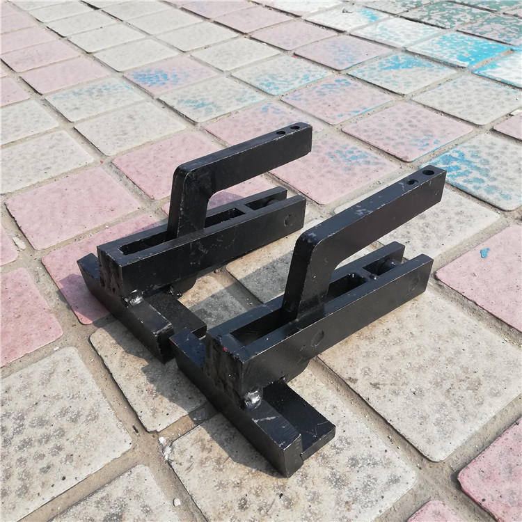 输送带剥皮机夹子 各种型号剥皮机夹子 皮带扒层机钳子