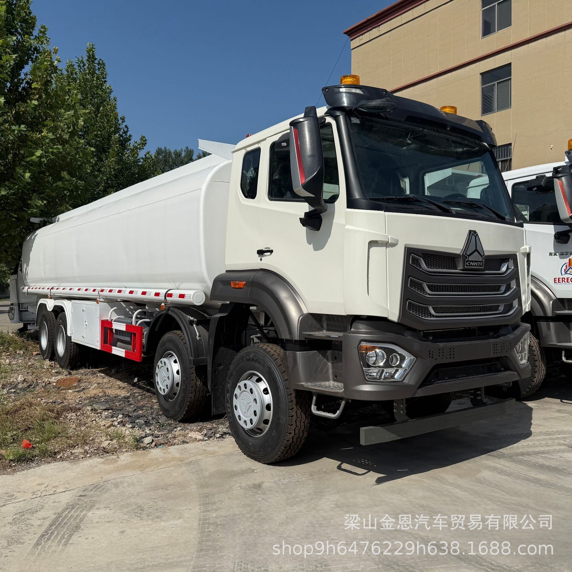 出口二手 8X4重汽20方油罐车 HOWO 371工地补给流动加油车运输车
