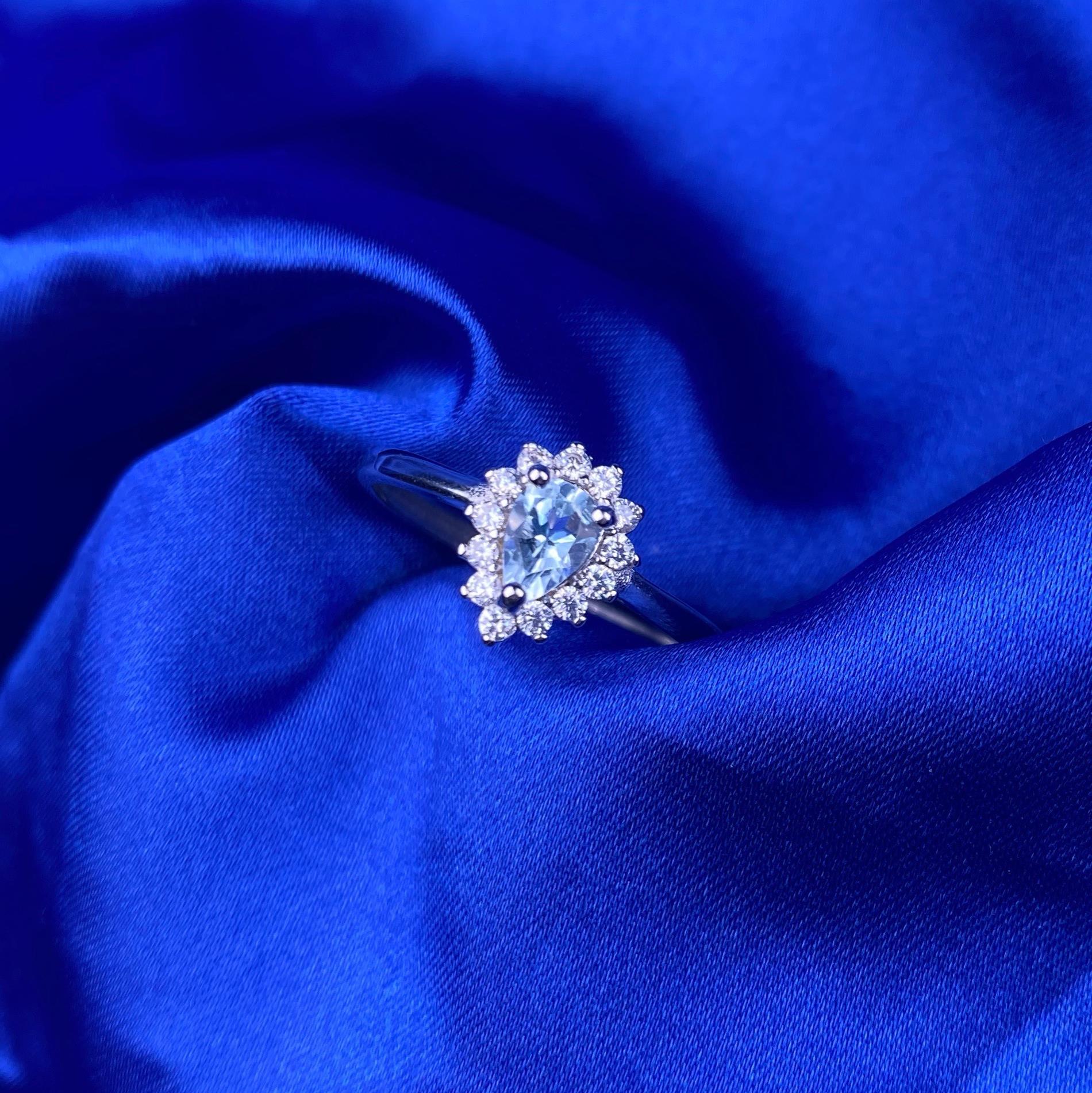 瑞士蓝托帕石戒指s925银镶嵌微镶满钻水滴型女戒活口款式新颖百搭