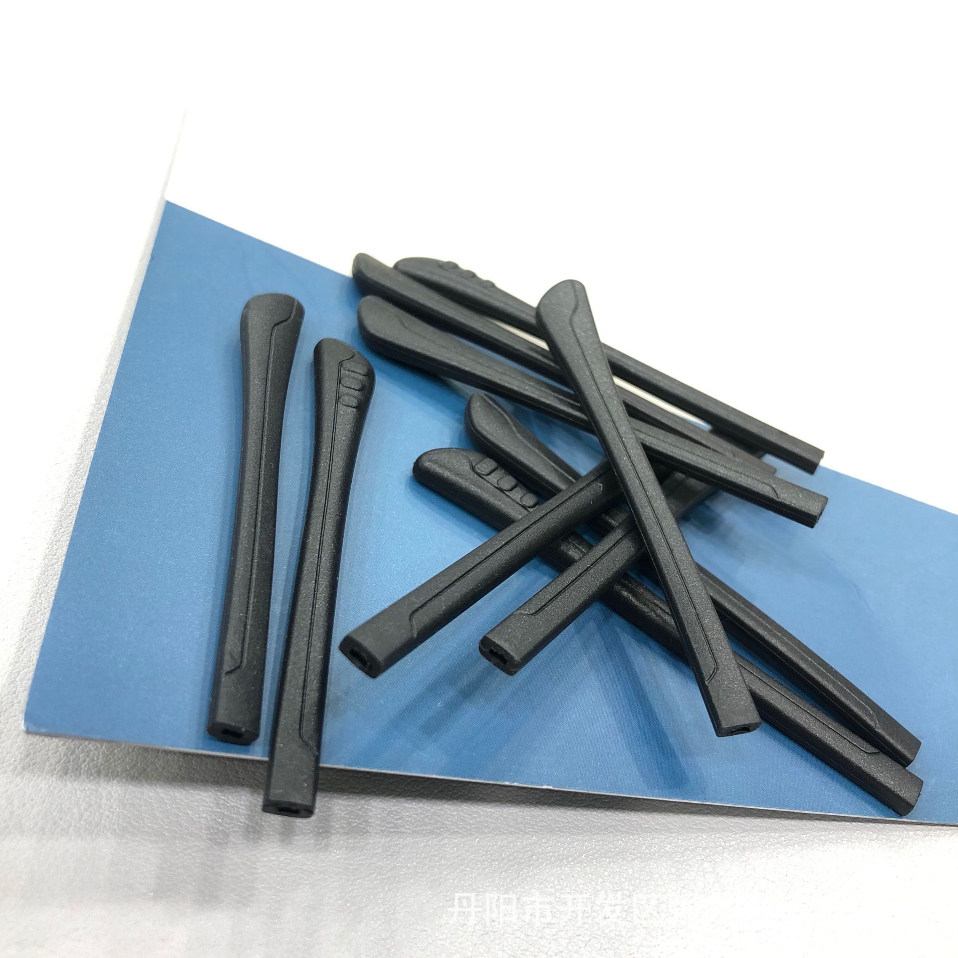 方孔金属眼镜脚套 方孔硅胶 防滑套硅胶细镜腿套 眼镜配件