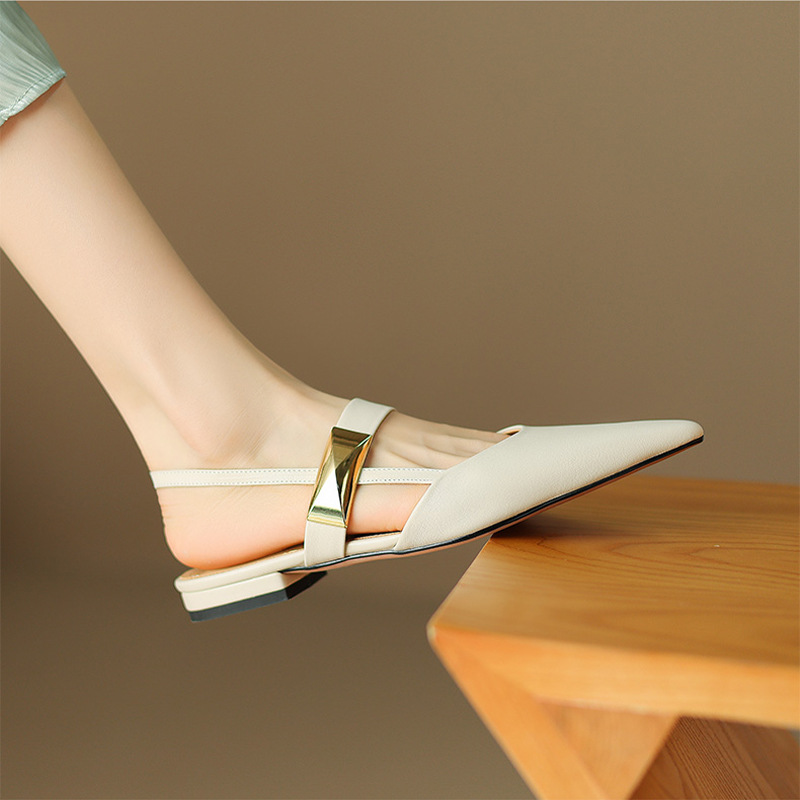 2024新款复古法式包头凉鞋女尖头平底鞋软底一字带后空单鞋on