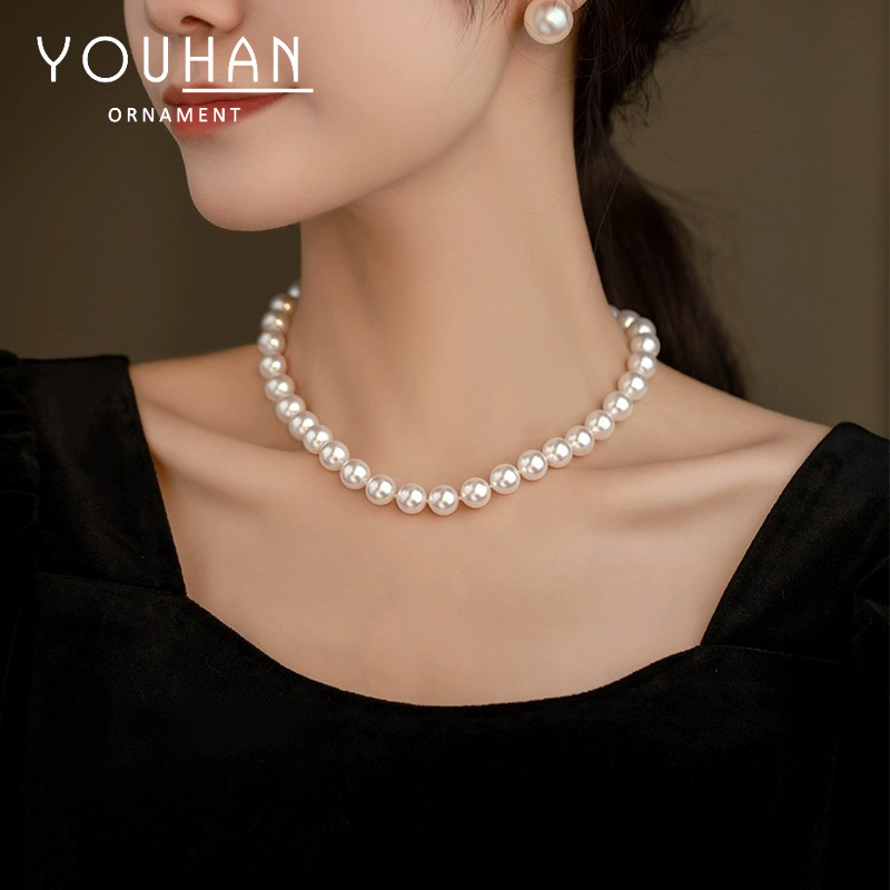 Women's Pearl Necklace 2023 New Popular Light Luxury Small Ocean Temperament Clavicle Chain High Sense Necklace Ornament