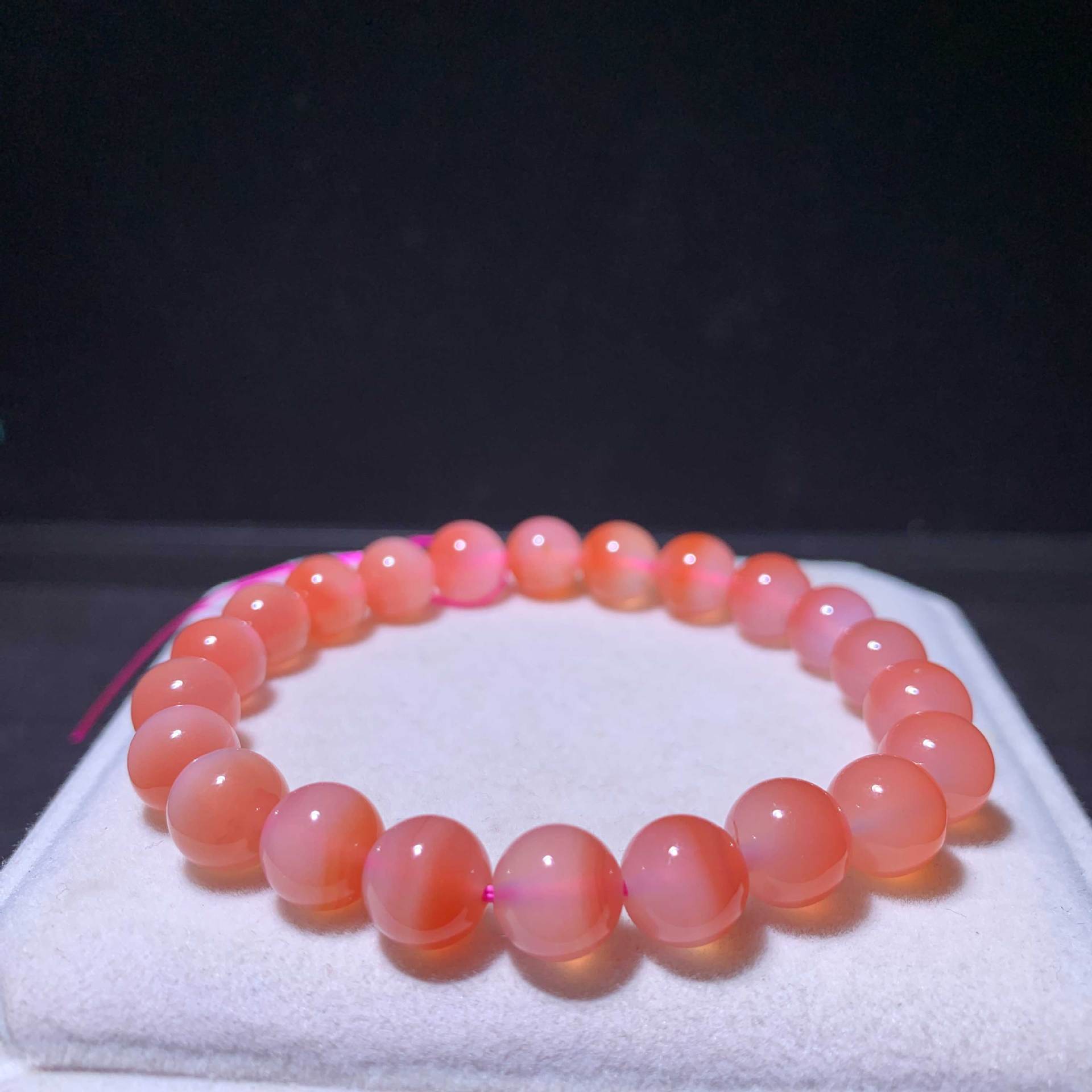 程远珠宝盐源玛瑙水蜜桃渐变色盐源玛瑙手链饰品玛瑙手串厂家批发