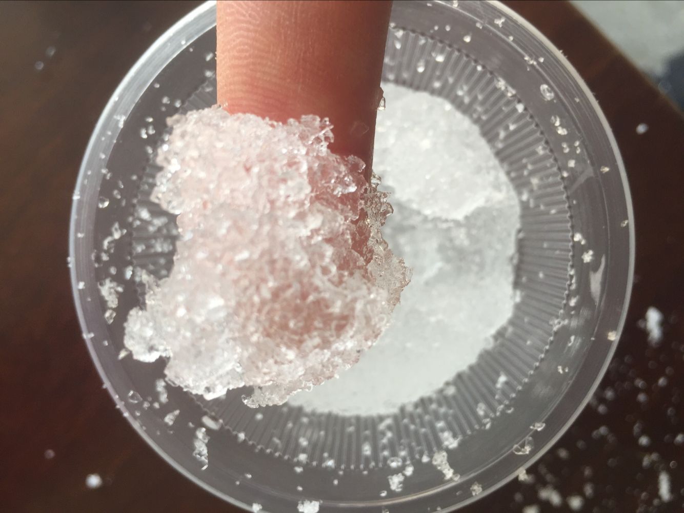 高吸水树脂sap混凝土吸水剂不漏水防潮剂大坝洞堵漏用 污水吸收剂