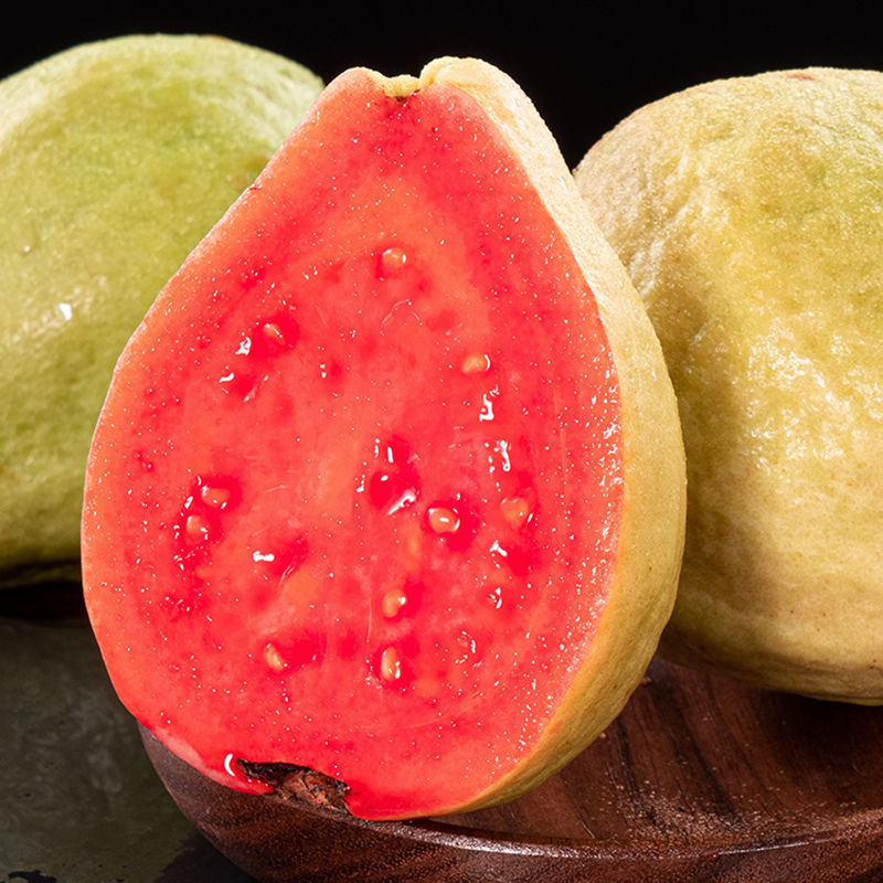 红心芭乐广西软香甜红心番石榴芭乐新鲜鸡屎果精选大果9斤批发