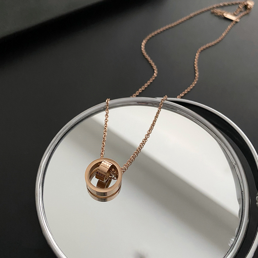 玫瑰金圆圈项链女潮网红轻奢小众锁骨脖颈链钛钢不掉色圆环吊坠