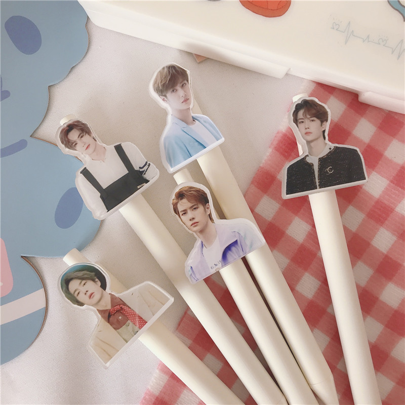 王一博周边写真亚克力中性笔学生书写考试专用0.5mm黑色子弹头