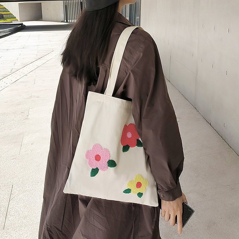 2024 Spring and Summer Embroidered Canvas Bag Women's Shoulder Bag Tote Bag Large Capacity Student Class Embroidery Canvas Bag Factory