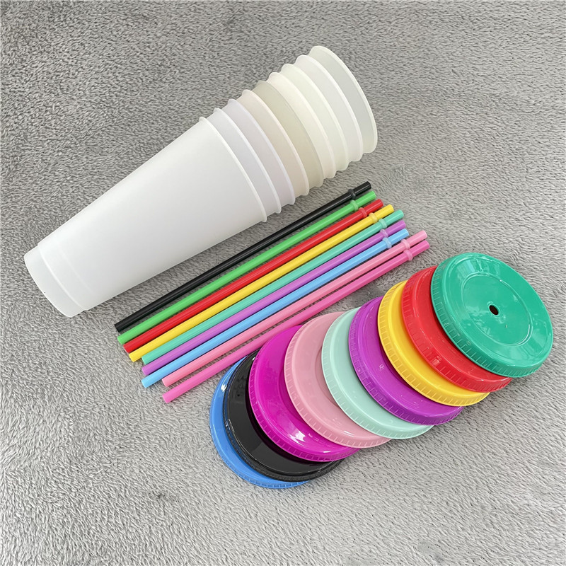 Factory Direct Temperature Sensing Discoloration Cup Cold Color Changing Large Capacity Cup with Straw Pp Plastic Cup Wholesale Logo