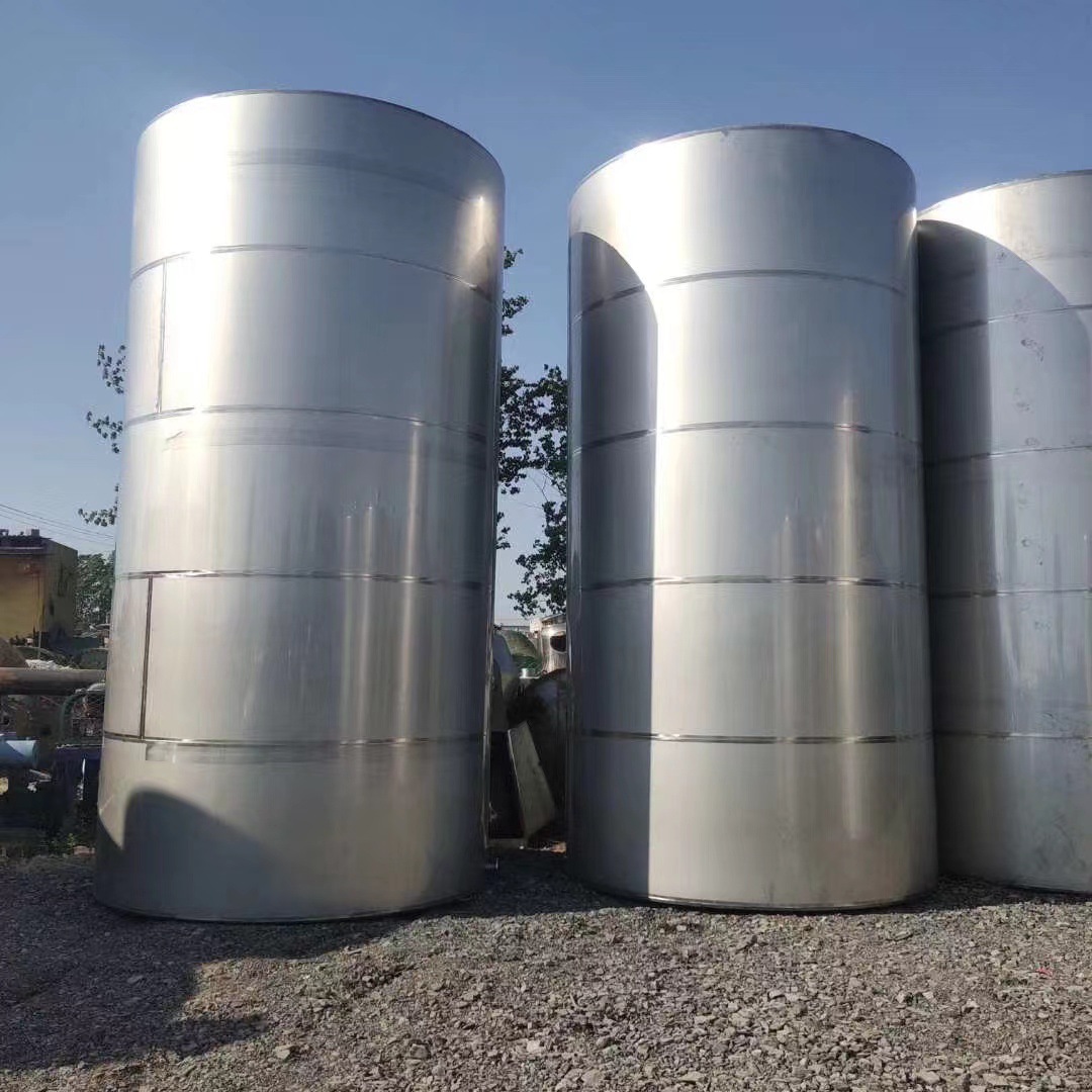 出售立式304不锈钢储酒罐100立方食品级储水罐不锈钢乳品保温罐