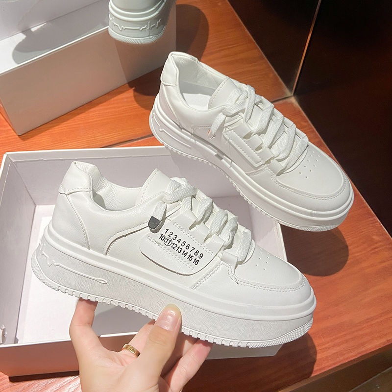 小白鞋女2024春季新款休闲运动鞋子女学生韩版女鞋港风潮-阿里巴巴